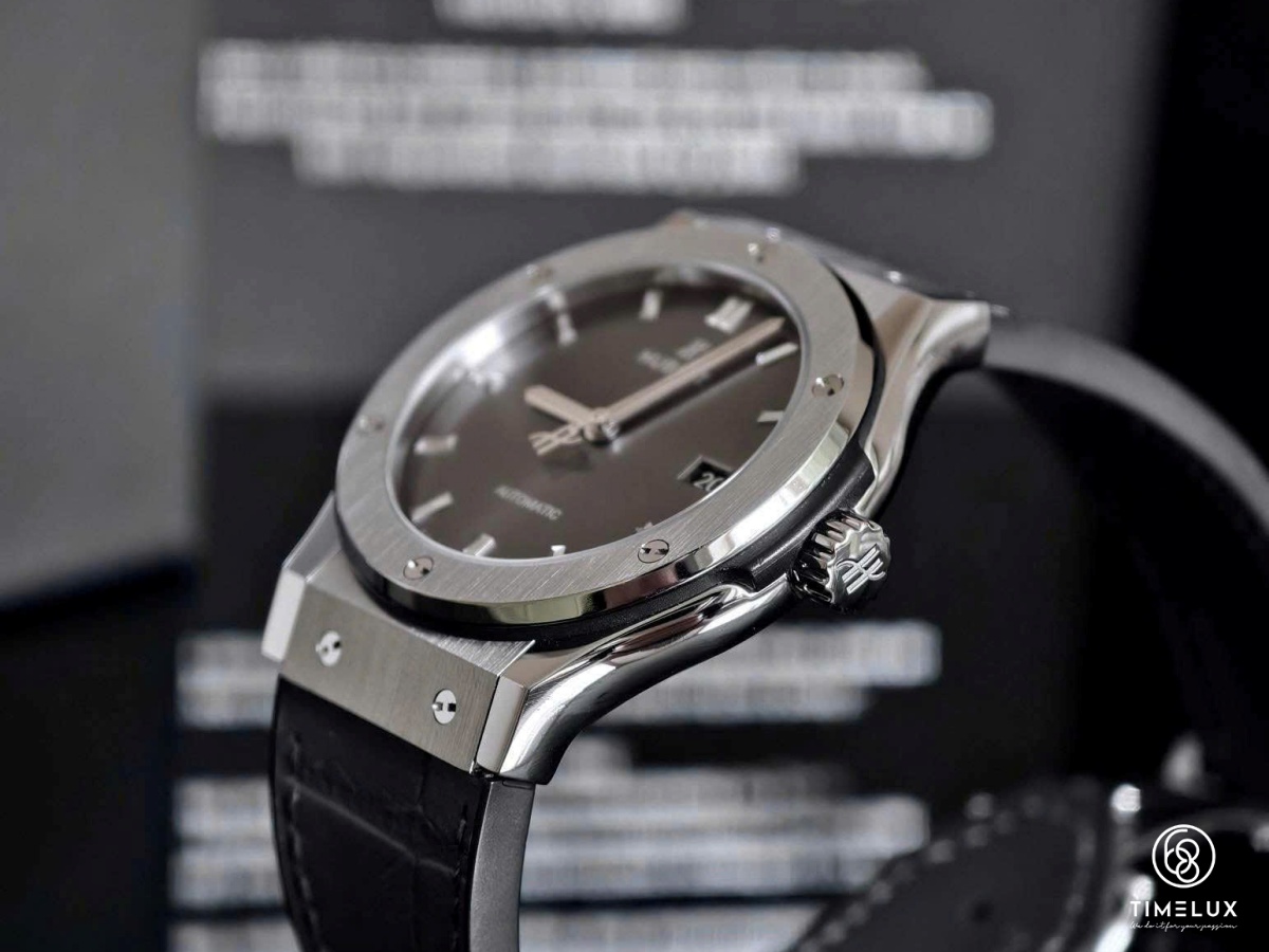 HUB Classic Fusion Grey Dial Titanium Automatic 42mm