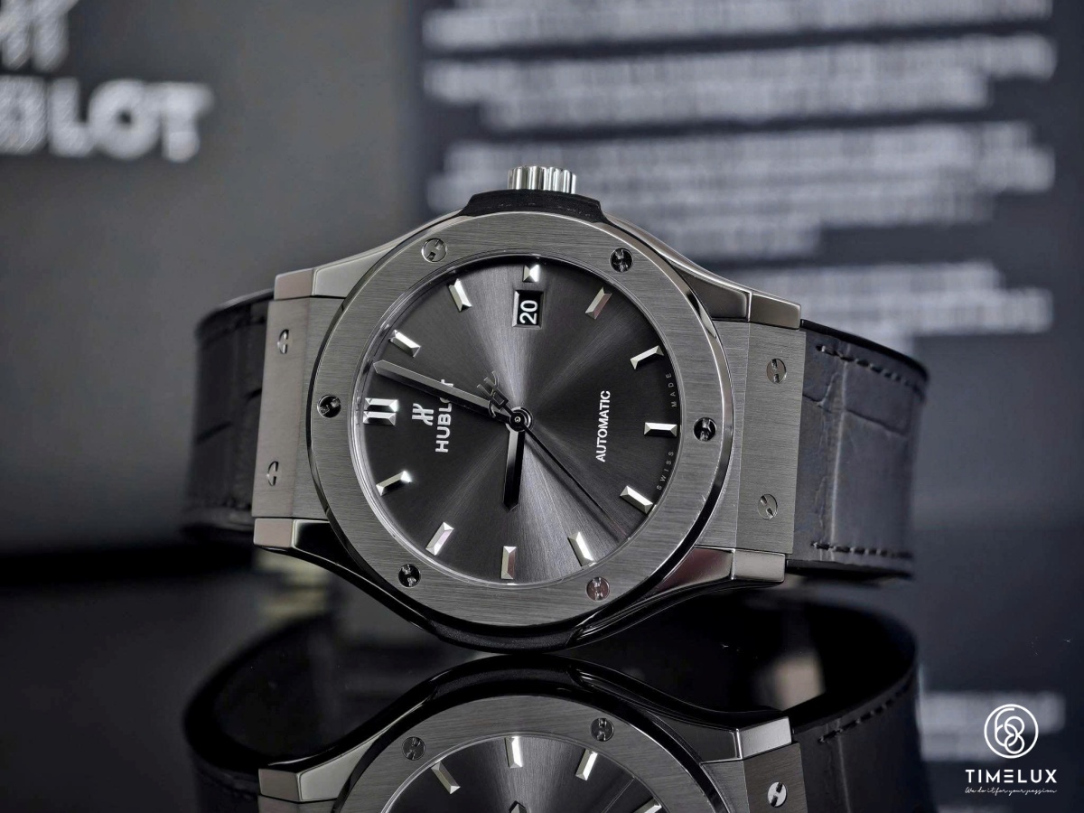 HUB Classic Fusion Grey Dial Titanium Automatic 42mm Fullset 2019