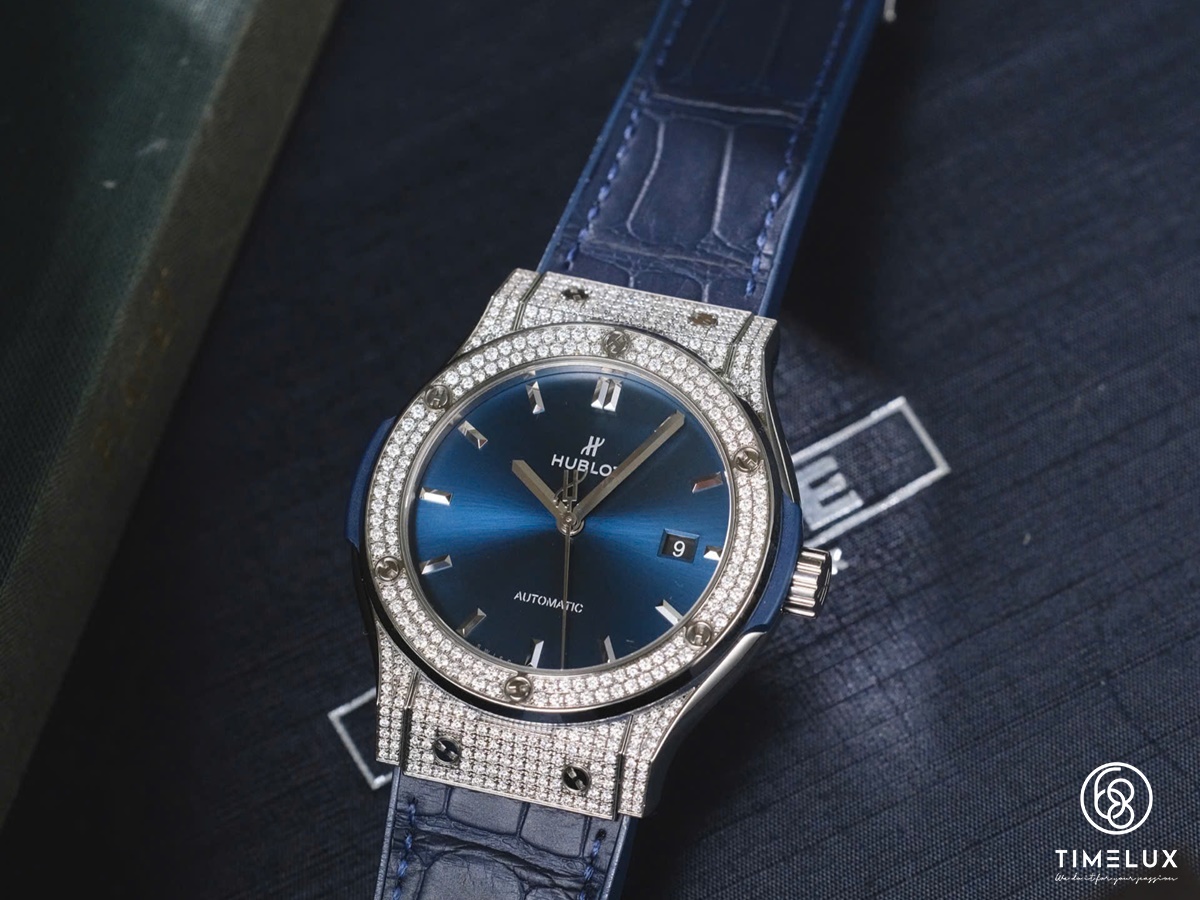 HUB Classic Fusion NavyBlue Dial Custom Pave Full Diamond 42mm Fullset 2022