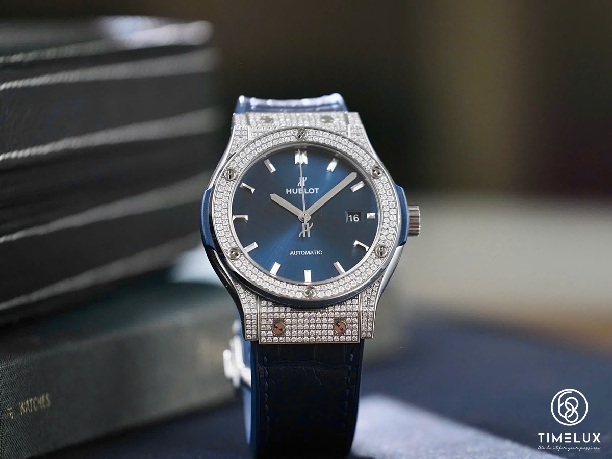 HUB Classic Fusion NavyBlue Dial Custom Pave Full Diamond 42mm Fullset 2022