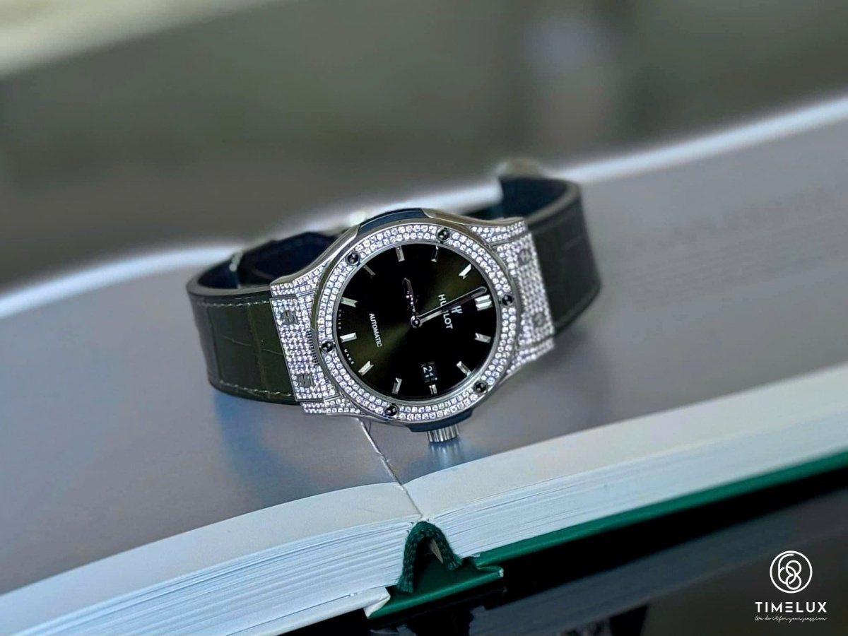 Hublot Fusion Green Dial Titanium Custom Pave Full Diamond Automatic 42mm Date 2021