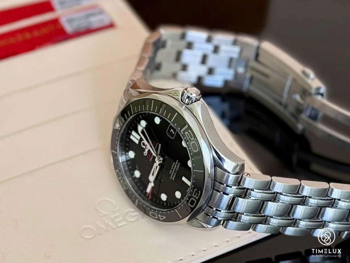OMG Seamaster Diver 300m Co-Axial Black Ceramic Dial/Bezel Chronometer Automatic 41mm