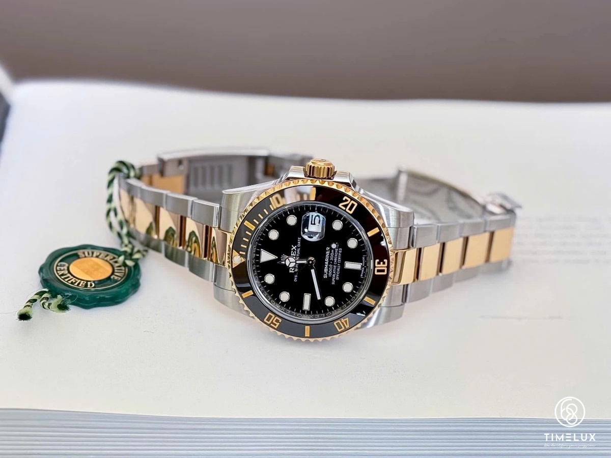 Rolex 116613LN Datejust Submariner Black Dial 18K Gold 40mm Used