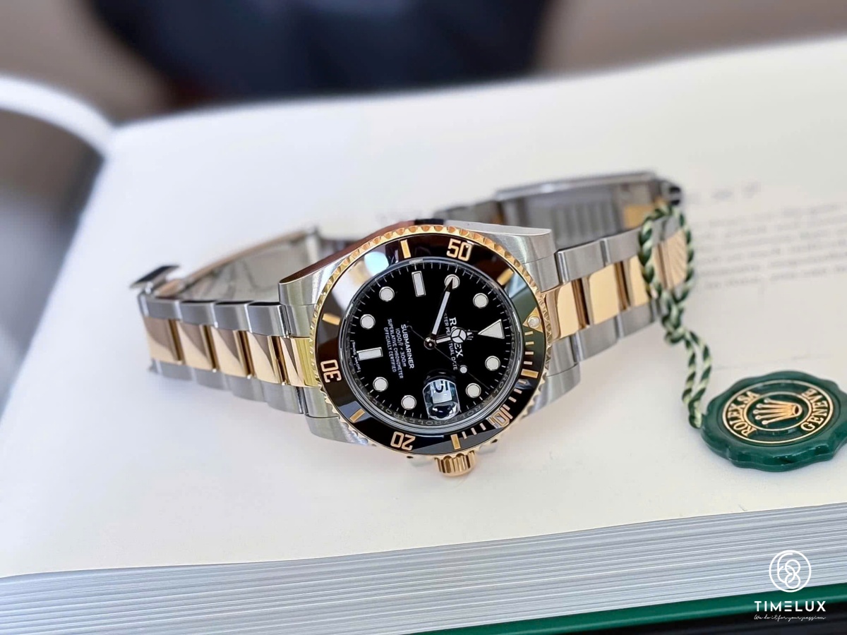 Rolex 116613LN Datejust Submariner Black Dial 18K Gold 40mm Used