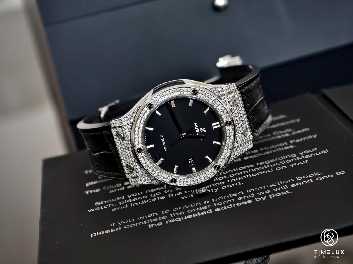 HUB Classic Fusion Black Dial Custom Pave Full Diamond 42mm