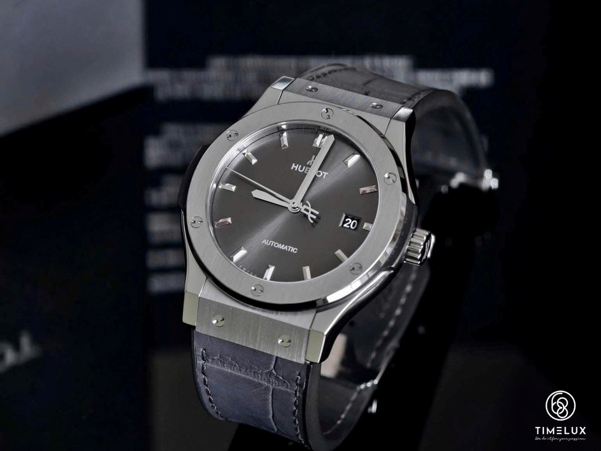 HUB Classic Fusion Grey Dial Titanium Automatic 42mm