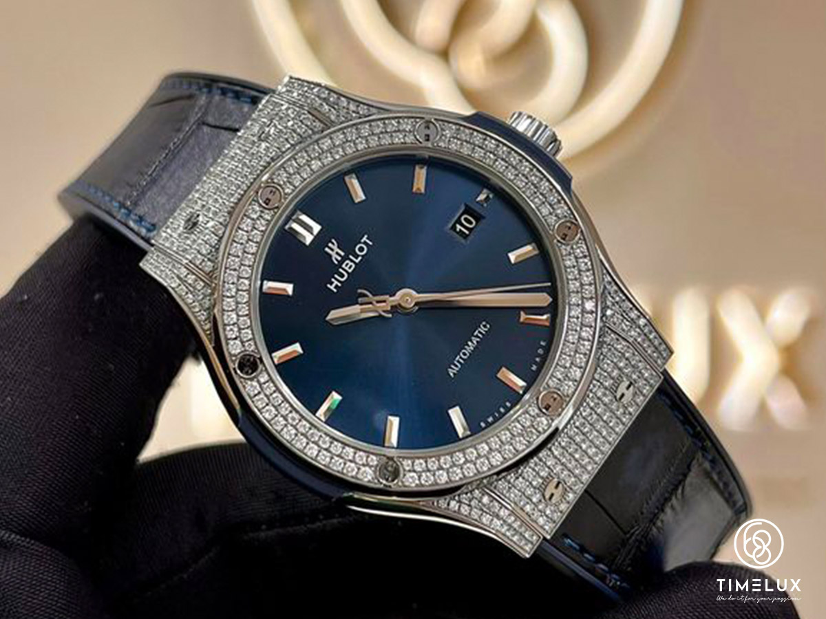 Hublot Classic Fusion Titanium Navy Blue Sunray Dial Pave Full Top Diamond VVS Automatic 42mm